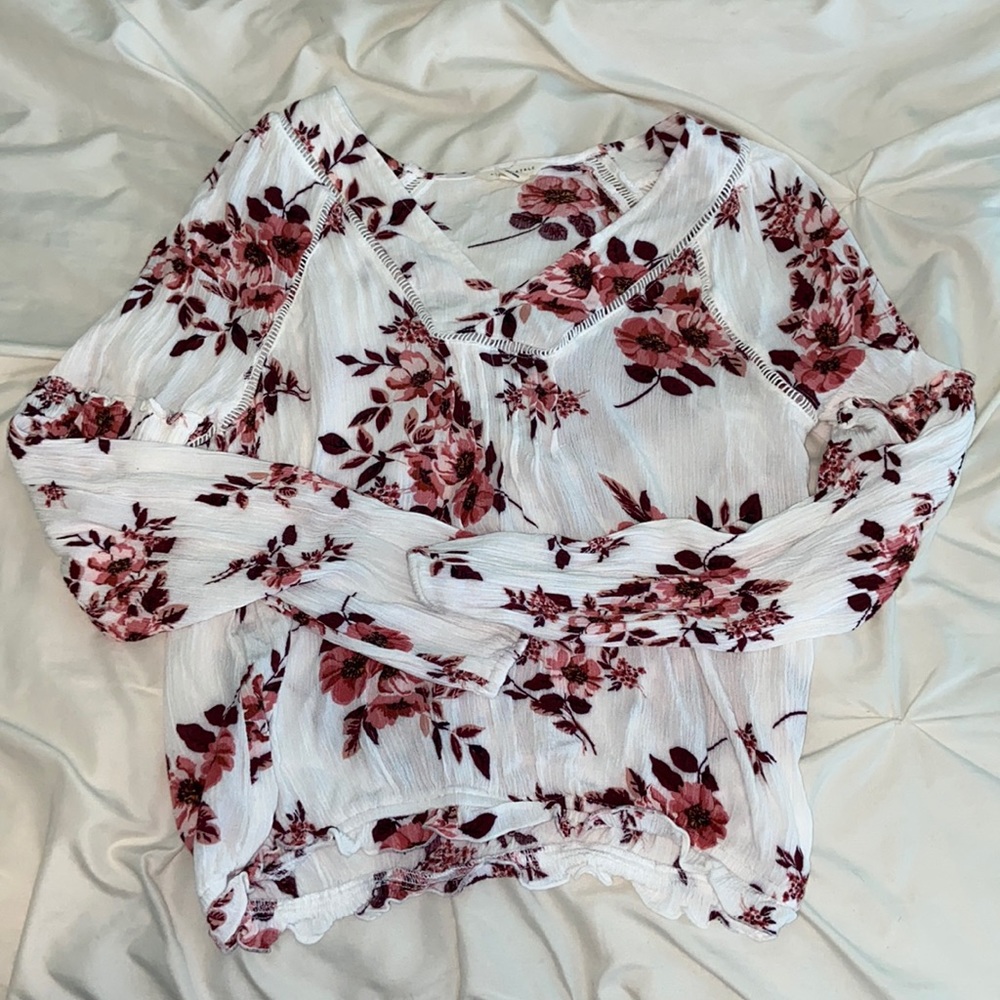 Floral Print Blouse from Aeropostale. Size XS